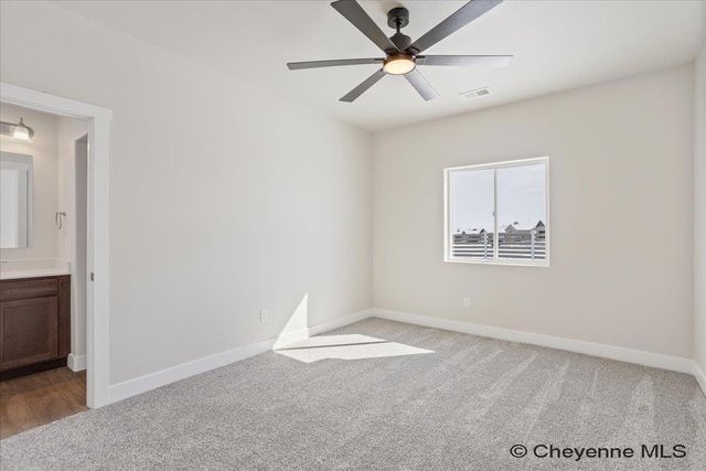 5802 ALEX RANCH RD, Cheyenne, WY 82007