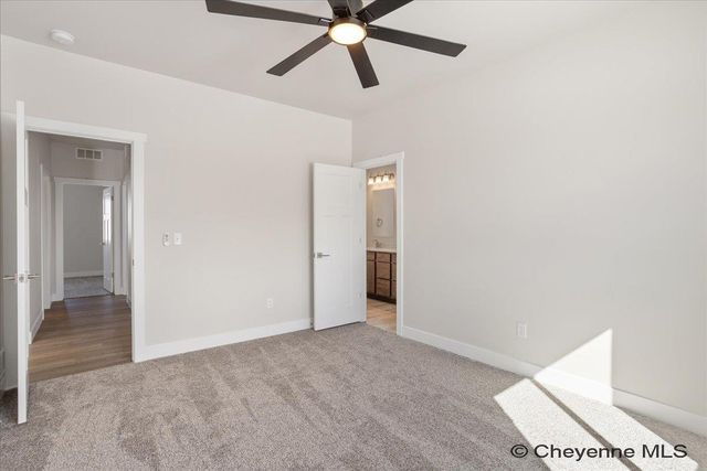 5802 ALEX RANCH RD, Cheyenne, WY 82007