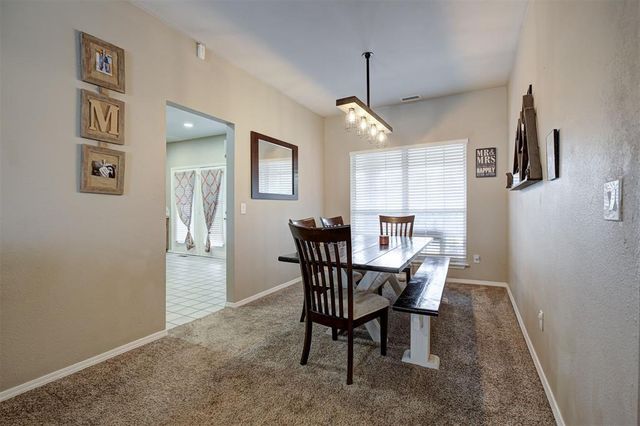 1617 Whispering Creek Ct Creek, Edmond, OK 73013