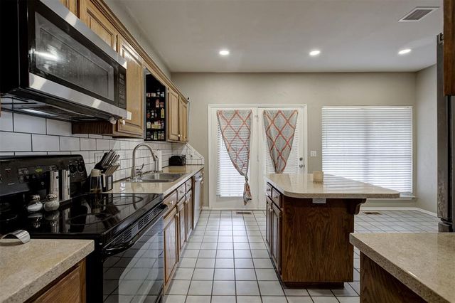 1617 Whispering Creek Ct Creek, Edmond, OK 73013