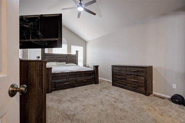 1617 Whispering Creek Ct Creek, Edmond, OK 73013