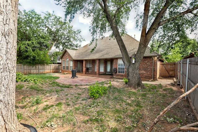 1617 Whispering Creek Ct Creek, Edmond, OK 73013