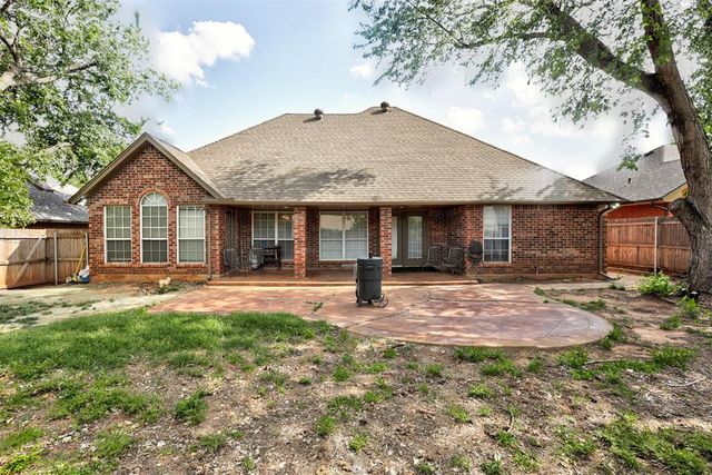 1617 Whispering Creek Ct Creek, Edmond, OK 73013