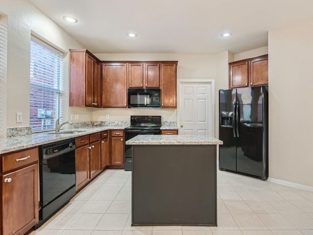 5301 Lily Drive, Fort Worth, TX 76244