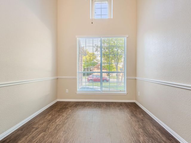 5301 Lily Drive, Fort Worth, TX 76244