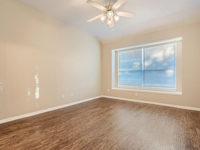 5301 Lily Drive, Fort Worth, TX 76244