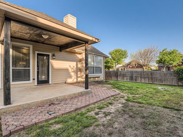 5301 Lily Drive, Fort Worth, TX 76244
