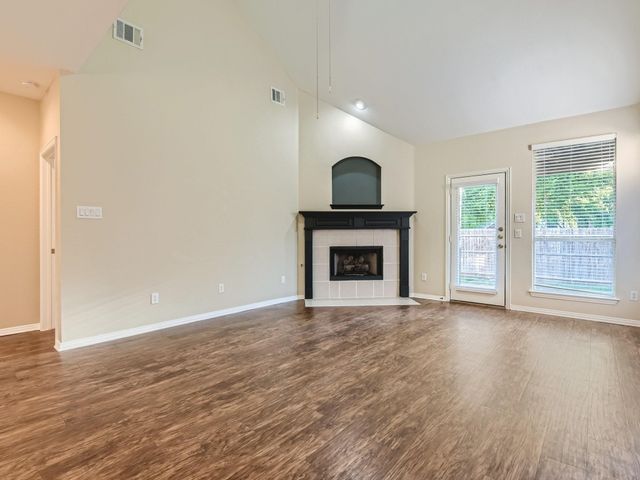 5301 Lily Drive, Fort Worth, TX 76244