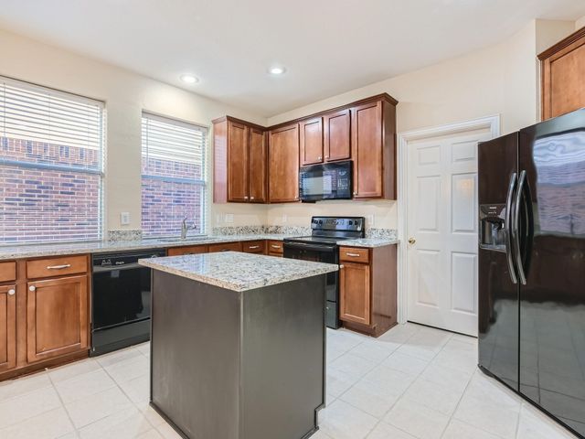 5301 Lily Drive, Fort Worth, TX 76244