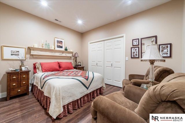 434 S Woodland Drive, Grand Island, NE 68801