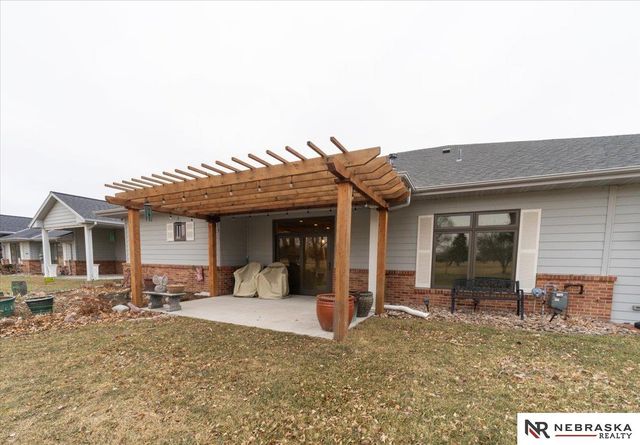 434 S Woodland Drive, Grand Island, NE 68801