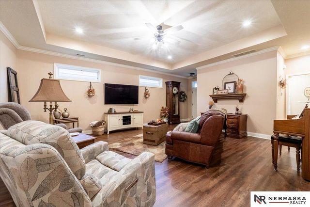 434 S Woodland Drive, Grand Island, NE 68801