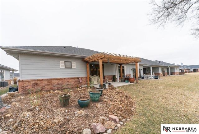 434 S Woodland Drive, Grand Island, NE 68801