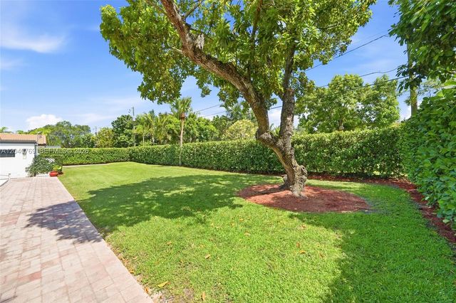 8240 SW 150 Drive, Palmetto Bay, FL 33158