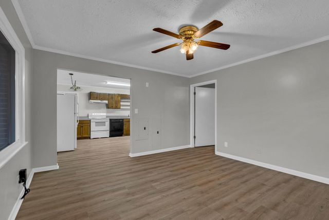 540 4th Ave, S, Baxter, TN 38544