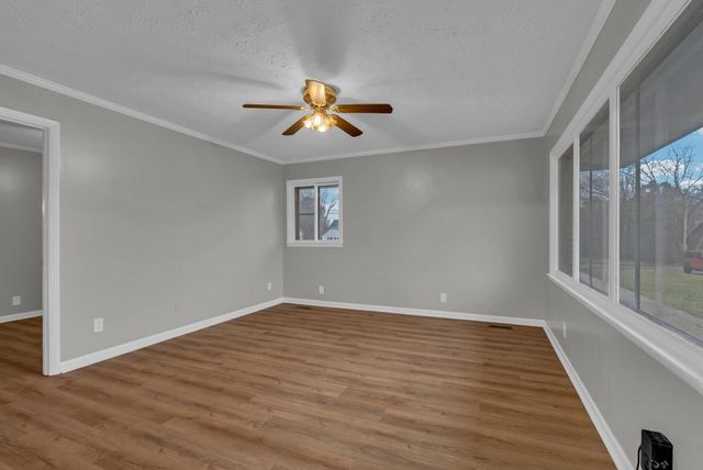 540 4th Ave, S, Baxter, TN 38544