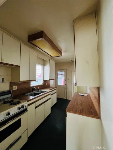 652 Navy Street, Santa Monica, CA 90405