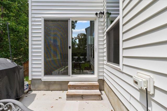 2117 Seneca Drive, Raleigh, NC 27604