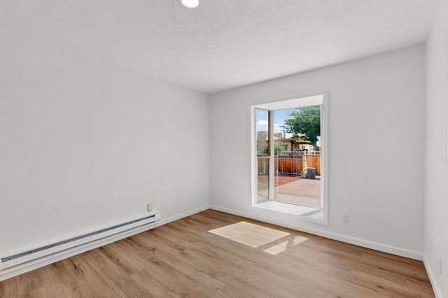 2913 8TH Street NW, Albuquerque, NM 87107