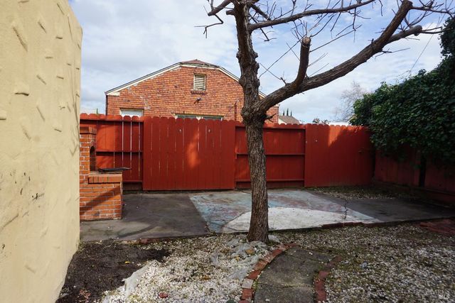 312 Central Ave, Vallejo, CA 94590