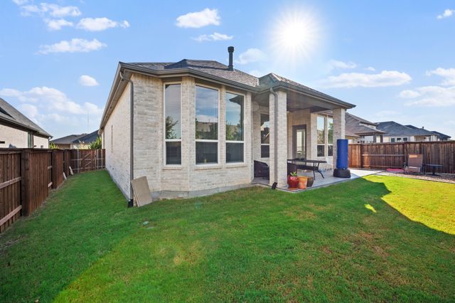 1912 Mcdougall Creek, Van Alstyne, TX 75495