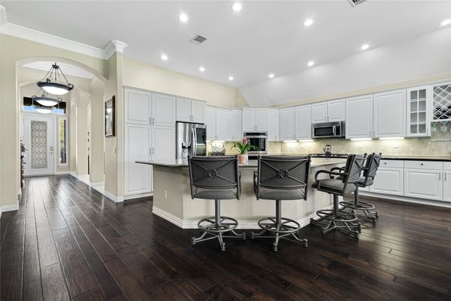 9500 Kingsley Drive, Denton, TX 76207