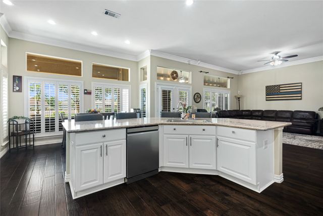 9500 Kingsley Drive, Denton, TX 76207