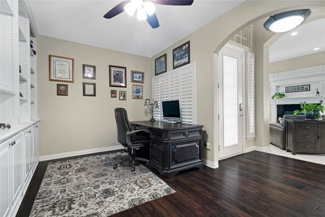 9500 Kingsley Drive, Denton, TX 76207