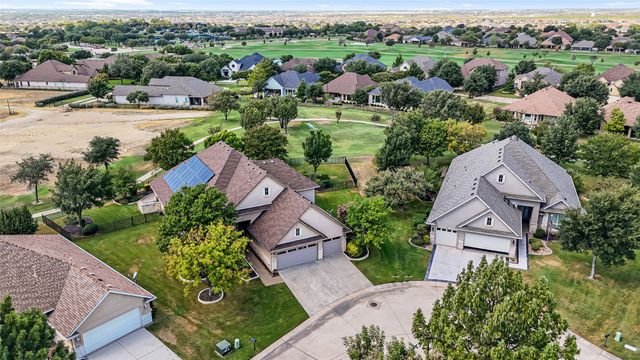 9500 Kingsley Drive, Denton, TX 76207
