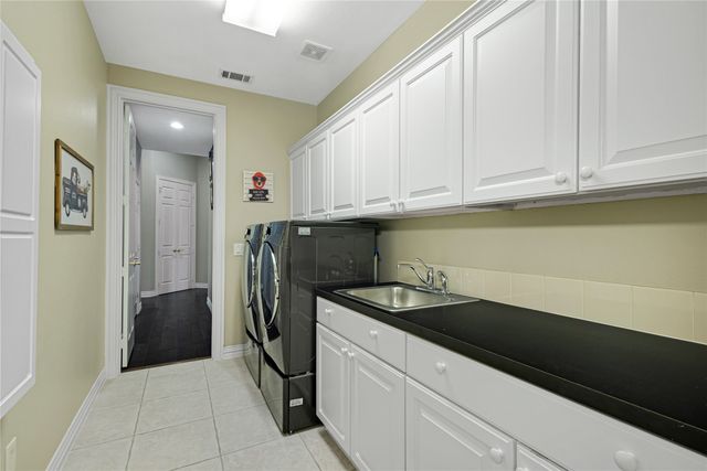 9500 Kingsley Drive, Denton, TX 76207