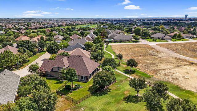 9500 Kingsley Drive, Denton, TX 76207