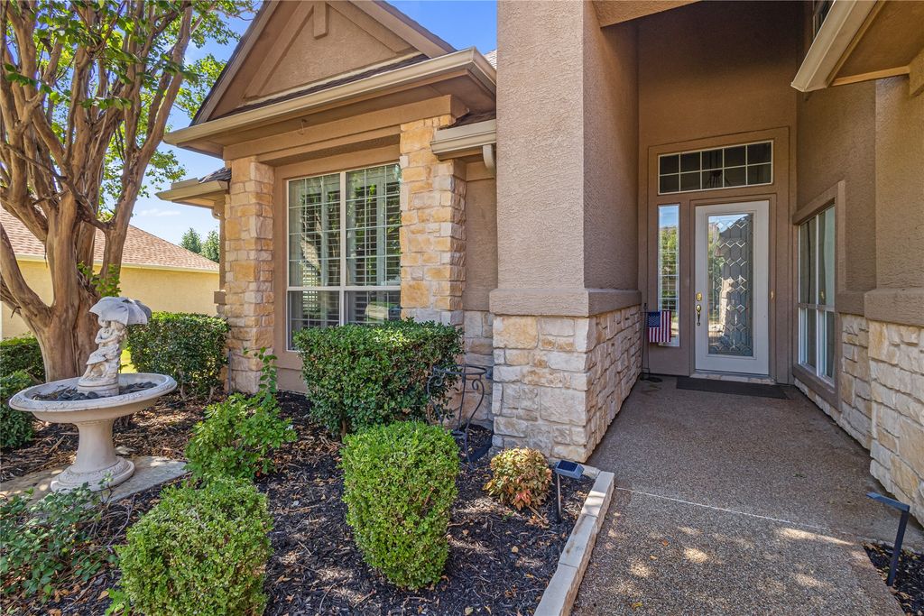 9500 Kingsley Drive, Denton, TX 76207 — photo 2