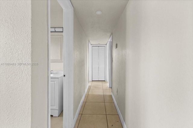 140 NW 198th St, Miami Gardens, FL 33169