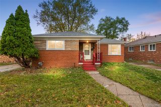 23711 Coyle Street, Oak Park, MI 48237