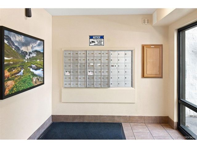 5770 E Warren Ave 104, Denver, CO 80222