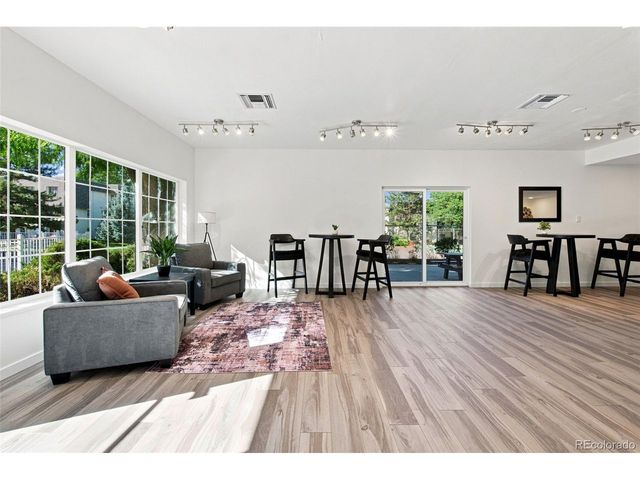 5770 E Warren Ave 104, Denver, CO 80222