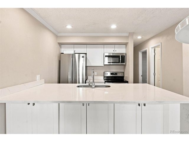 5770 E Warren Ave 104, Denver, CO 80222