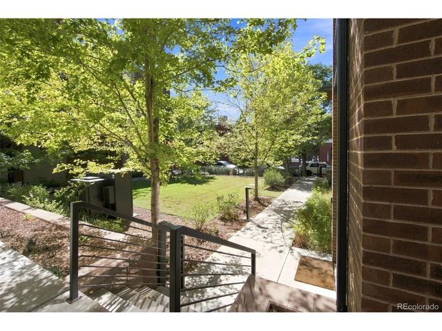 5770 E Warren Ave 104, Denver, CO 80222