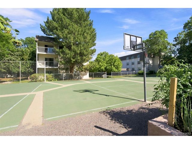 5770 E Warren Ave 104, Denver, CO 80222