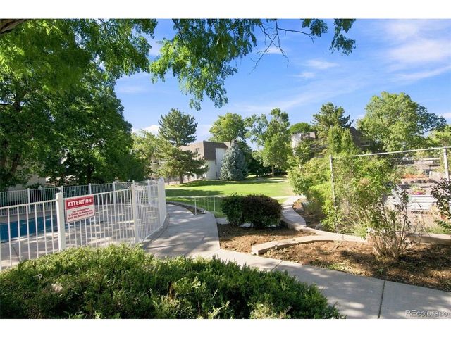 5770 E Warren Ave 104, Denver, CO 80222