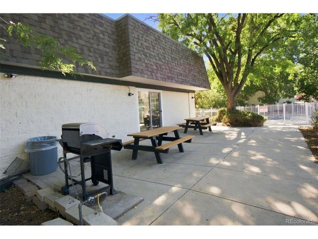 5770 E Warren Ave 104, Denver, CO 80222
