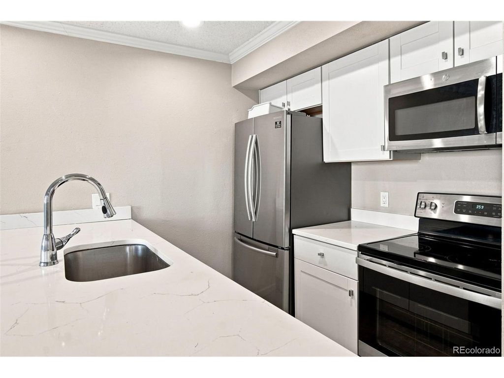 5770 E Warren Ave 104, Denver, CO 80222