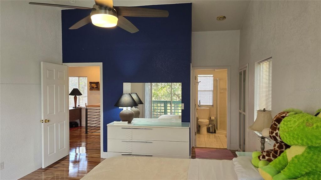 Image 17 of property listing at Address unavailable.