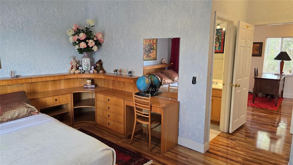 Image 20 of property listing at Address unavailable.