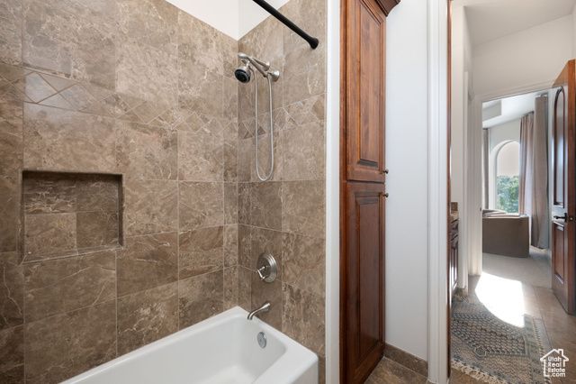 213 E ADAM LN, Washington, UT 84780