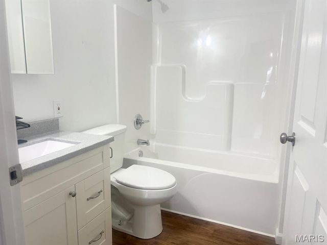 9 W Truitt Street, Dexter, MO 63841