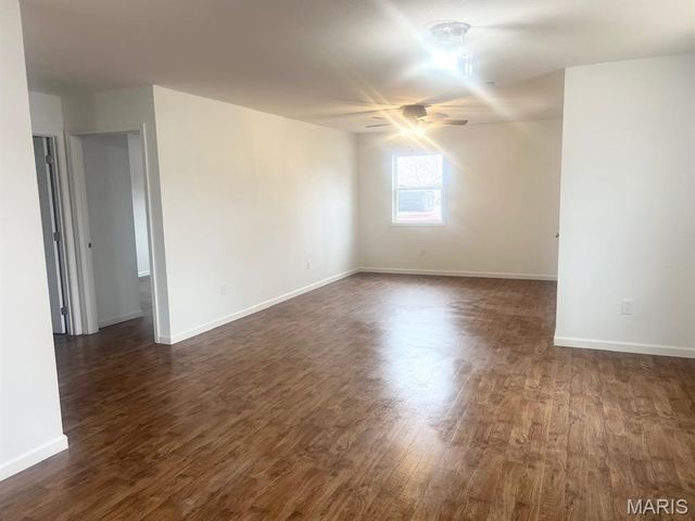 9 W Truitt Street, Dexter, MO 63841