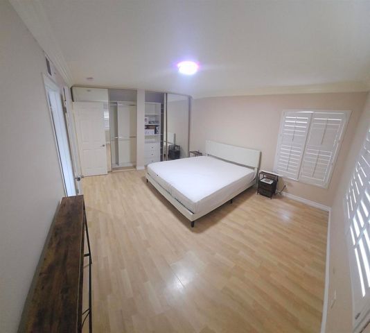 1095 Stillwell, San Diego, CA 92114