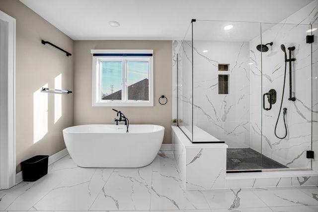 7831 NORTHWOODS Drive, Frankfort, IL 60423