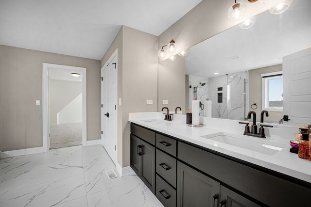 7831 NORTHWOODS Drive, Frankfort, IL 60423